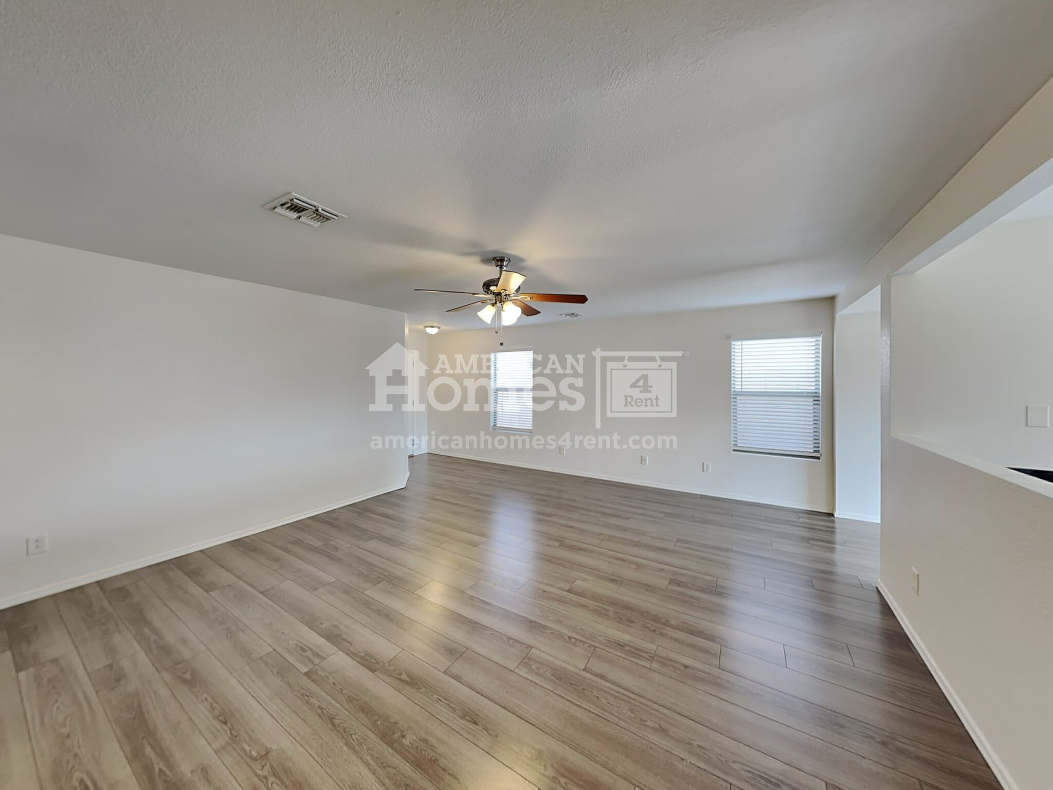 Building Photo - 11343 E Quintana Ave