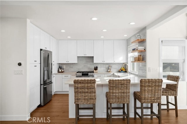 Building Photo - 409 Dahlia Ave