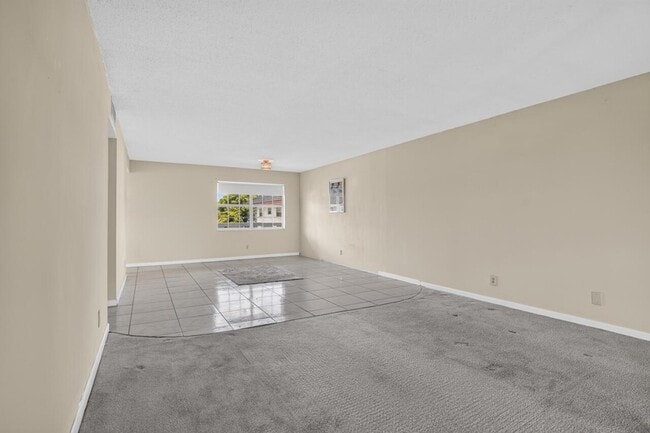Building Photo - 4140 NW 44th Ave