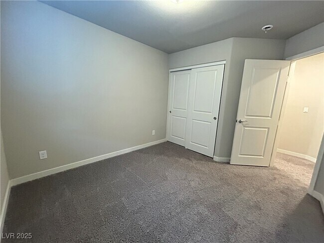 Building Photo - 10228 Crimson Mdw Ave