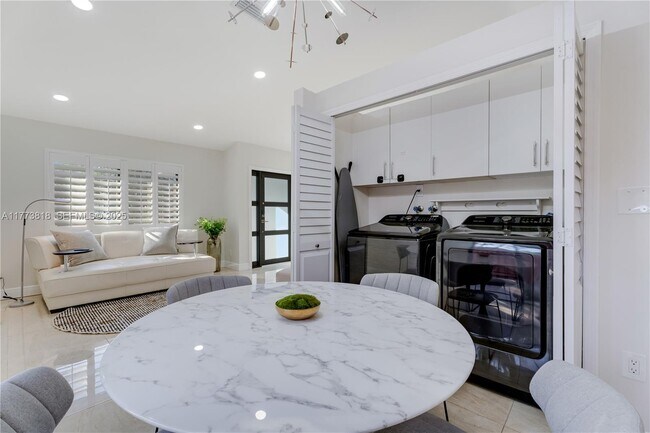 Building Photo - 14517 SW 98th Terrace