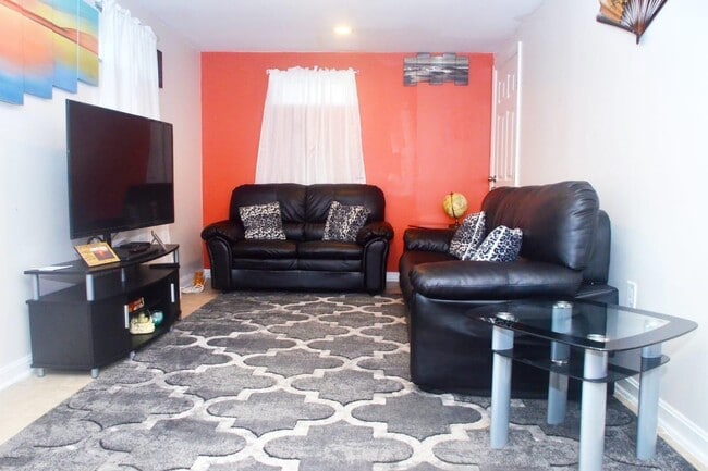 Building Photo - 105 Arundel Corporation Rd