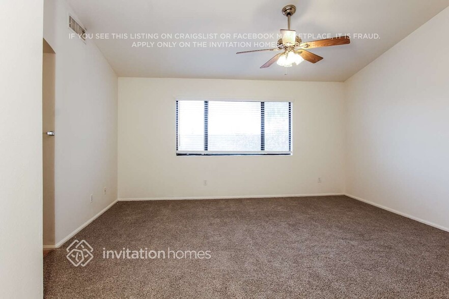 Building Photo - 3049 W Country Club Terrace