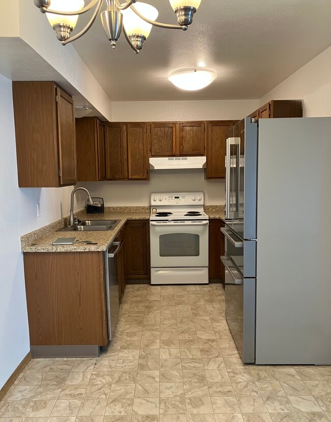 Building Photo - 7811 Mayfair Dr