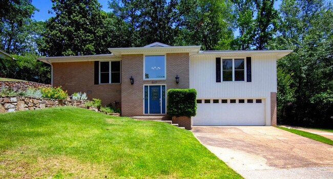 Primary Photo - 8607 Linda Ln