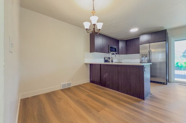 Building Photo - Modern 4-Bed, 2-Bath Home with Central Air...