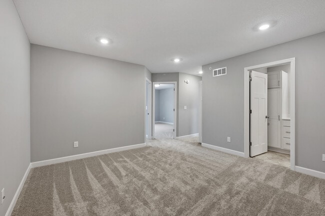 Building Photo - 11032 Zest St NE