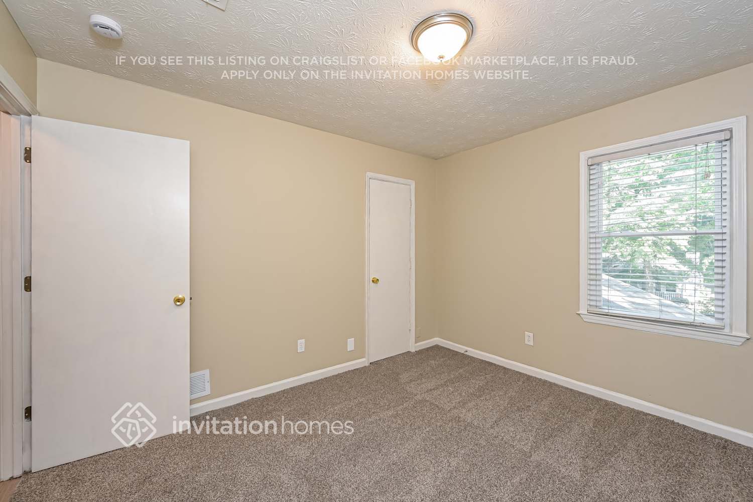 Building Photo - 1740 Rose Garden Ln