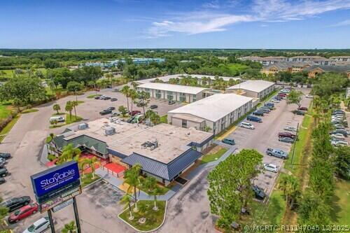 Building Photo - 2295 E Irlo Bronson Memorial Hwy