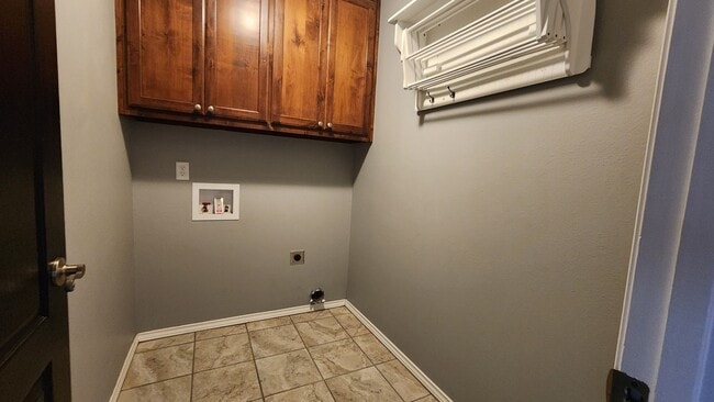 Building Photo - 2806 Selman Dr