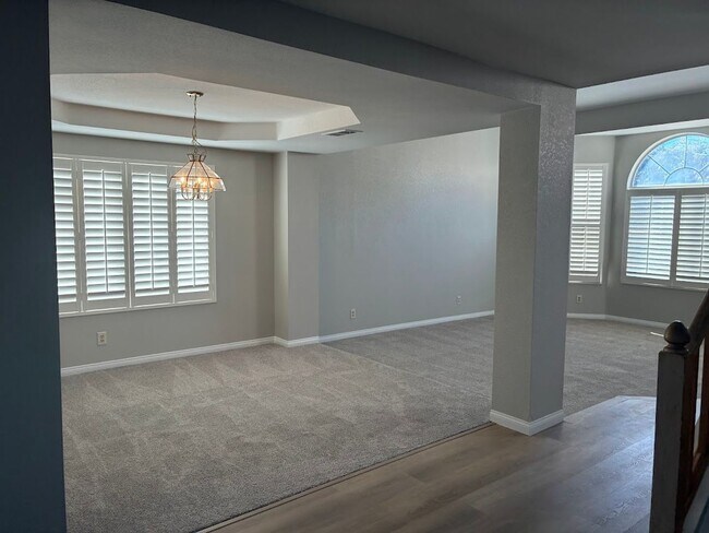 Building Photo - Lakes Community - 2 Story Home with upstairs  3 Bed w/ Loft and Pool Spa ( Sahara at S.Grand Cany...