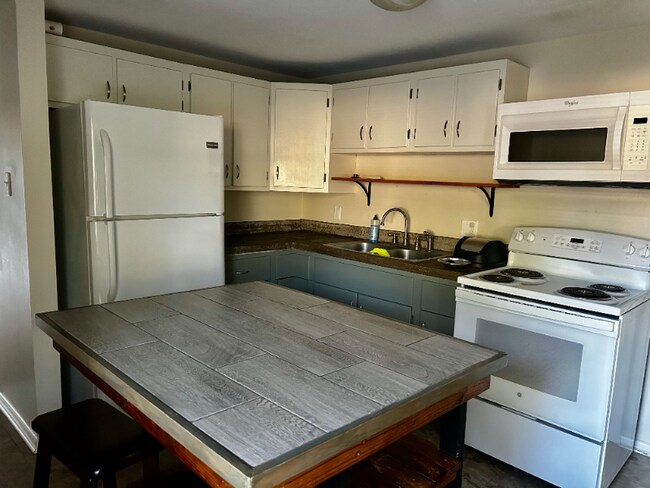 Building Photo - 1115 N Texas St