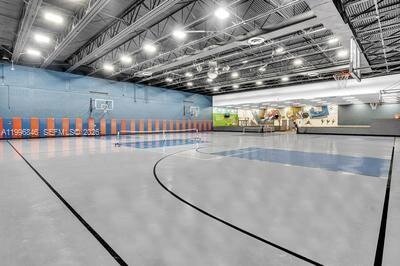 Building Photo - 8 Key W Ct