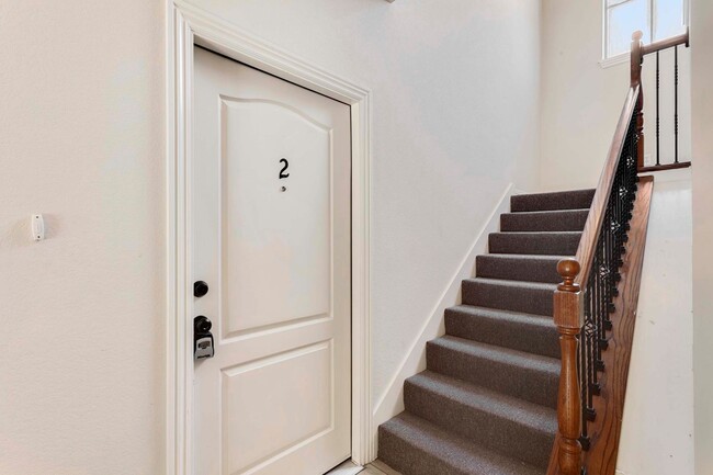 Primary Photo - 1/2 OFF FIRST MONTH RENT - 3 bed, 2 bath C...