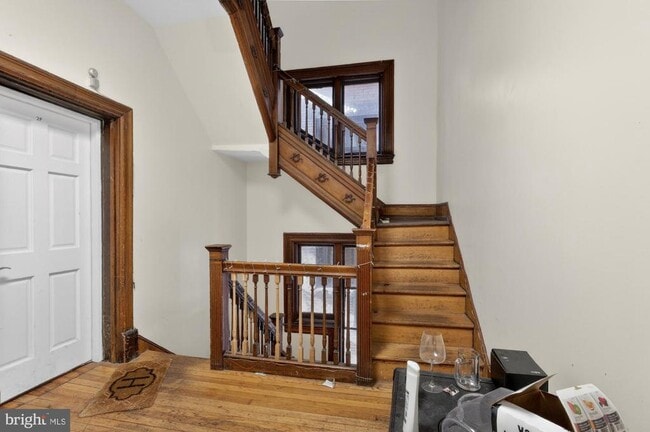 Building Photo - 4011 Pine St