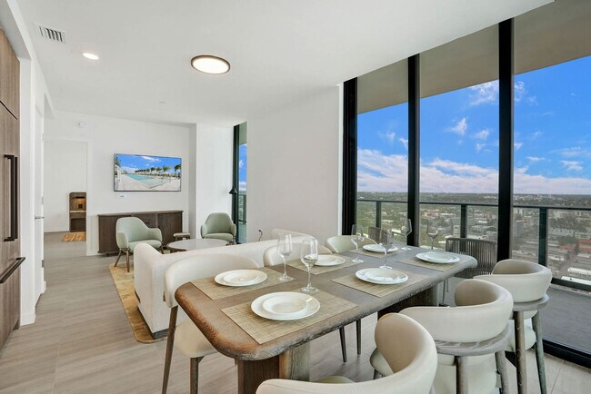 Building Photo - 580 72nd St