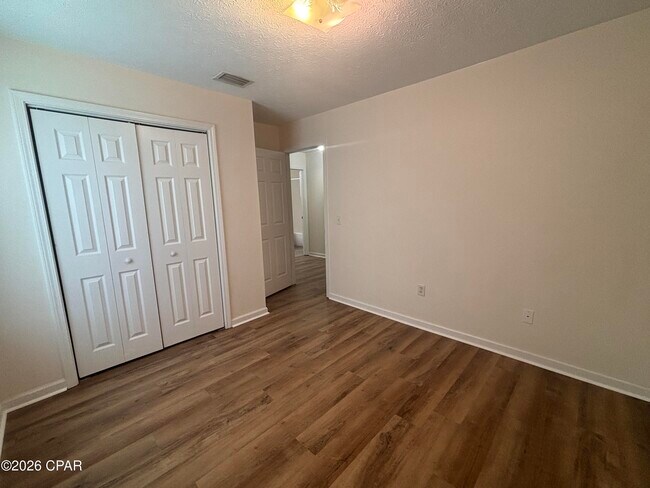 Building Photo - 509 Phillips Ct