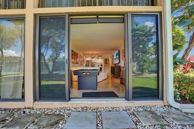 Building Photo - 755 Dotterel Rd