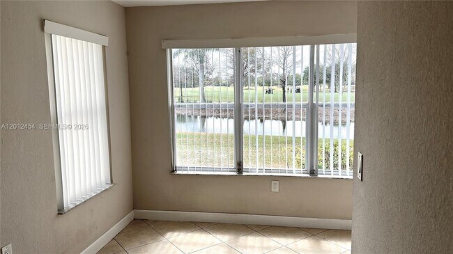 Building Photo - 12620 Vista Isles Dr