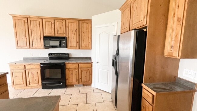 Building Photo - Beautiful 3 bedroom 2 bath home is Eagle M...