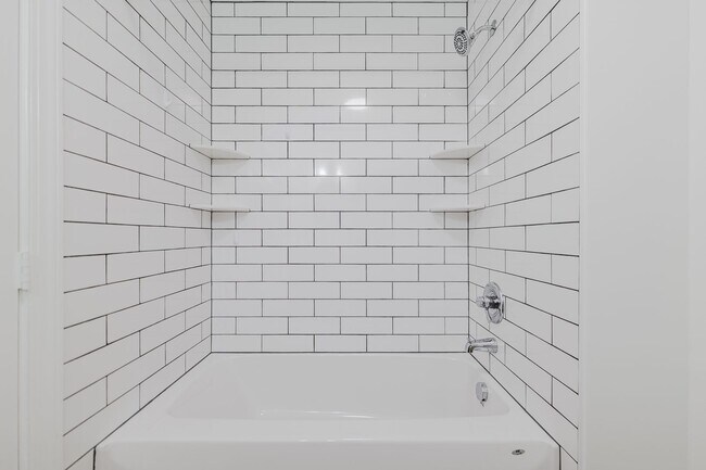 Building Photo - 1703 Choate Pl