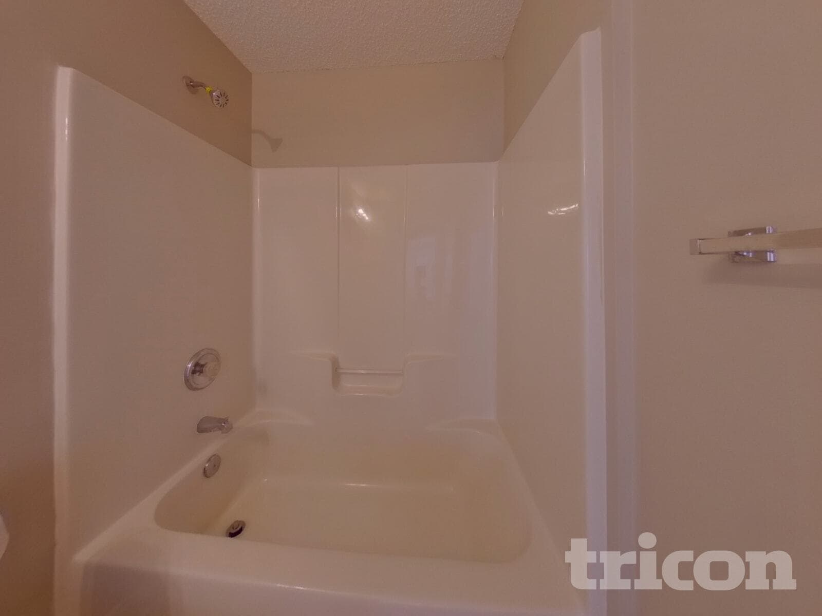 Building Photo - 323 Dexter Pl