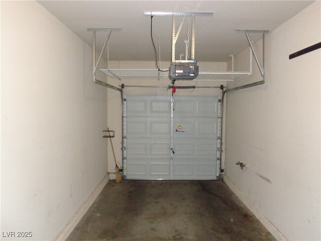 Building Photo - 7111 Cabin Fever St