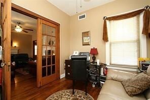 Building Photo - 1915 Cleburne St