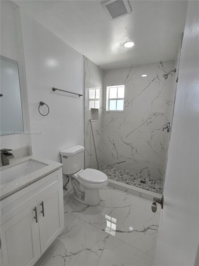 Building Photo - 13470 SW 24th St