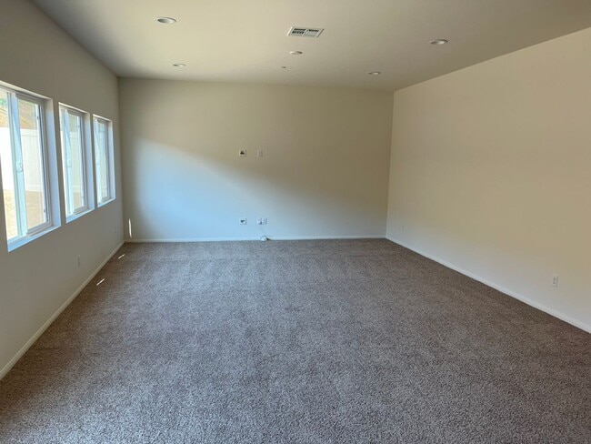 Building Photo - Winchester Ridge 4 bedroom home for rent -...