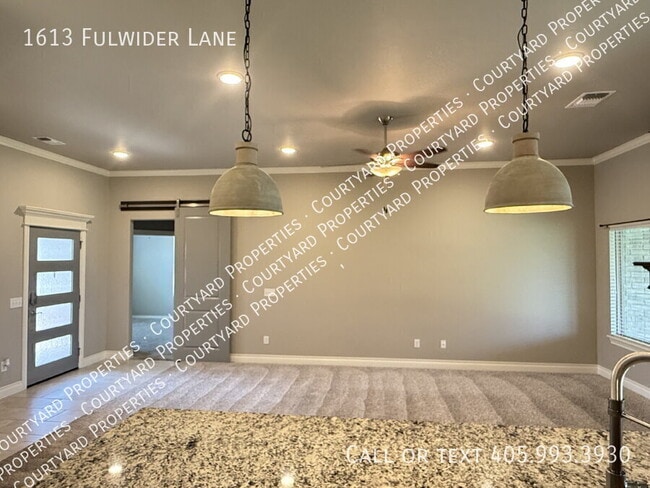 Building Photo - 1613 Fulwider Ln