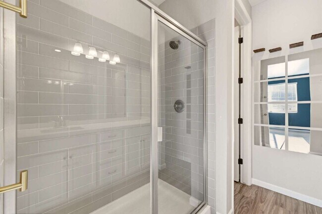 Building Photo - Modern 3-Bed 2-Bath Home in Cherry Creek School District!