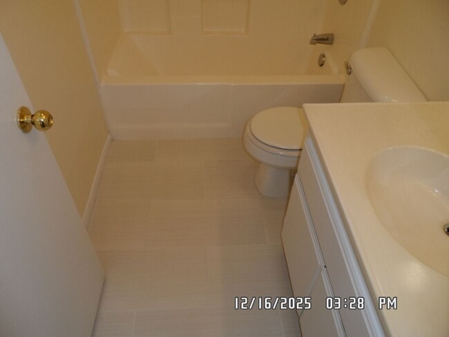 Building Photo - 4 Bedrooms, 2 Bathrooms, 3 Car Garage, 1899 sq. ft., Large Fenced, Front Yard Lawn, Near Schools ...