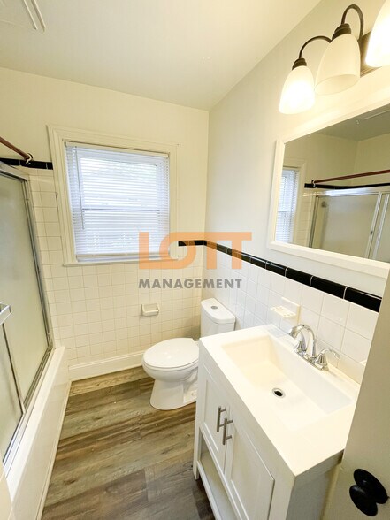 Building Photo - 3 Juanita Ct