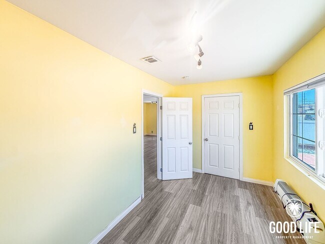 Building Photo - SD: Cozy 2BD/2BA Home in Ramona with Front Patio, Included Landscaping & A/C