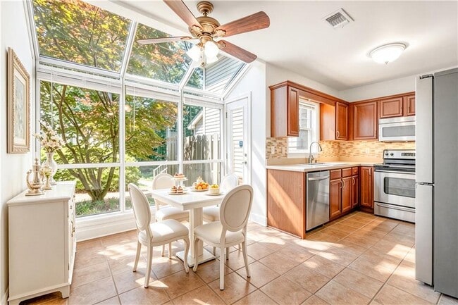 Building Photo - 46 Mt Vernon Cir