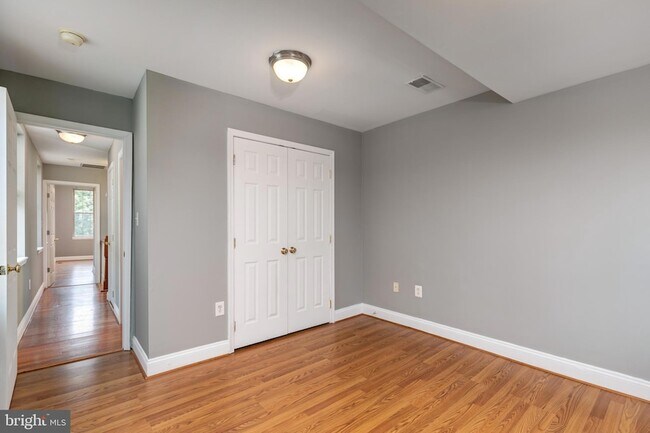 Building Photo - 130 N Collington Ave