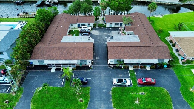 Building Photo - 1107 SE 46th Ln