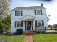 Building Photo - 21640 N Essex Dr