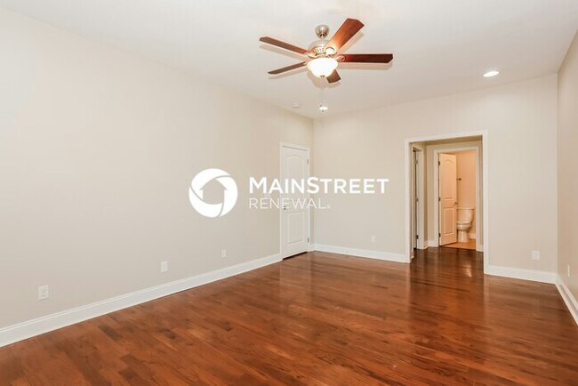 Building Photo - 3 Bedroom Pet-Friendly Home in Corryton, TN with Main Street Renewal