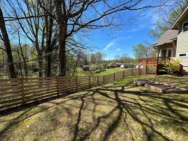 Building Photo - East AVL - JAG 2018 Green Built Custom Home