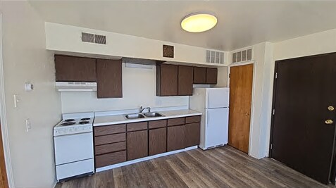 Building Photo - 117 Southview Dr