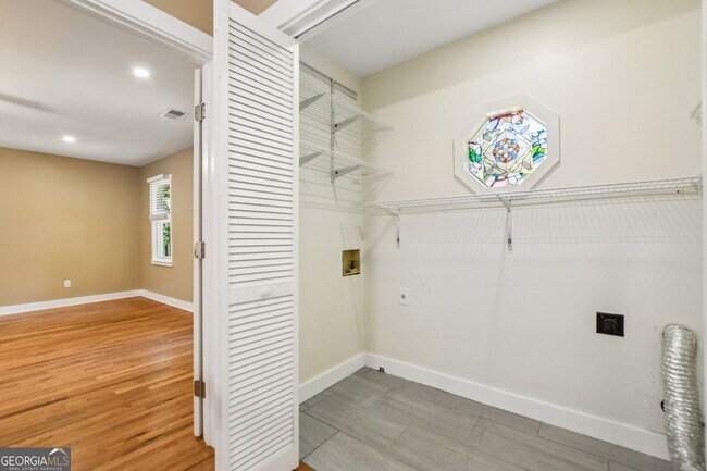 Building Photo - 2799 Brookcliff Landing NE