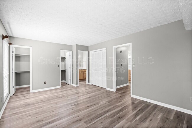 Building Photo - 806 Wynnes Ridge Cir