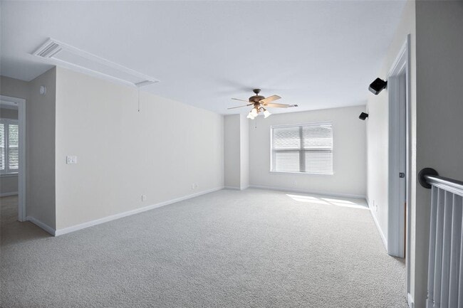 Building Photo - 4033 Canyon Glen Cir