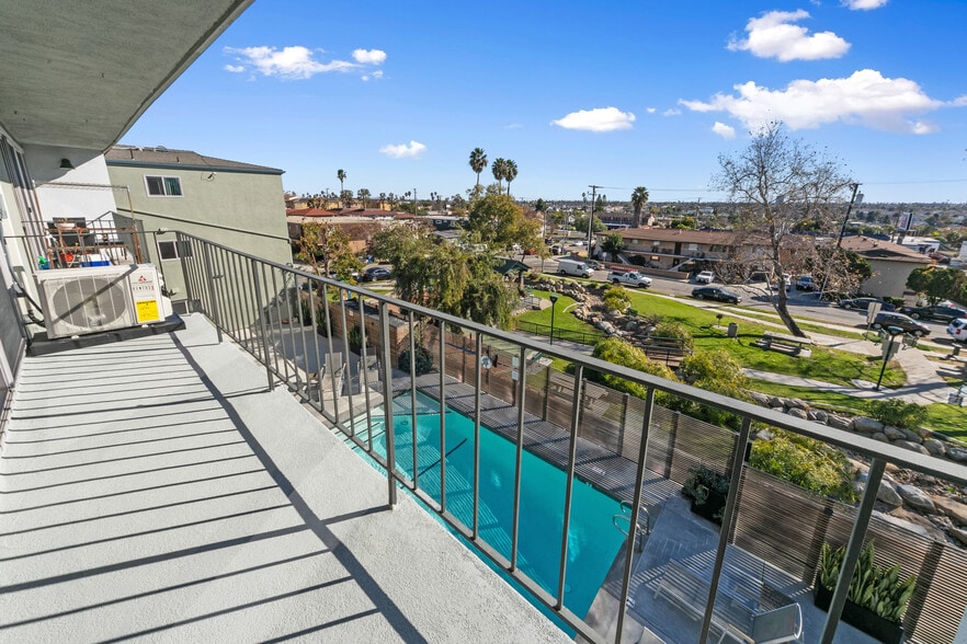 Building Photo - Skyview Apartments