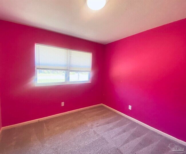 Building Photo - 2315 Reva Cir