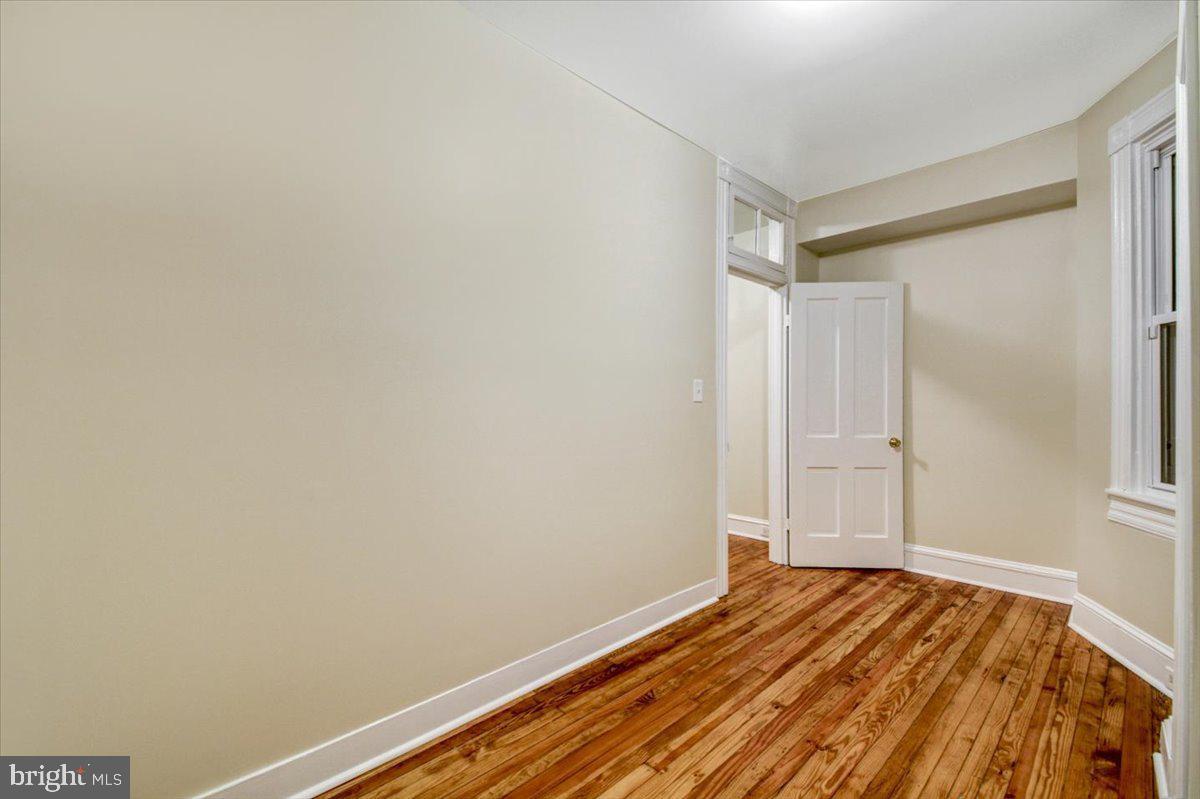Upstairs Extra Room - 6 S Highland Ave