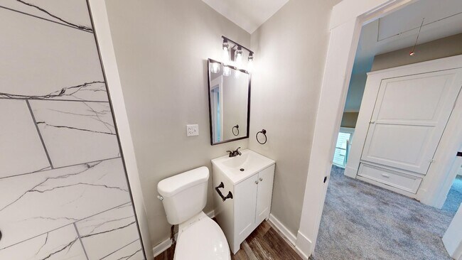 Building Photo - Old Brooklyn Area - 3 Bedroom Single Famil...