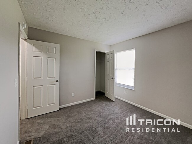 Building Photo - 1212 Green River Ct